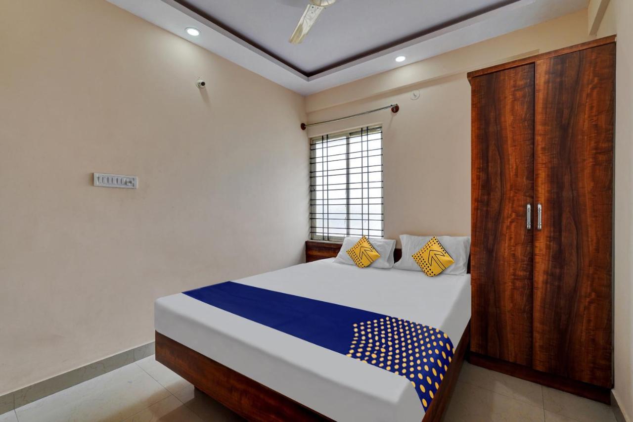 Oyo Hotel Svn Hotel And Lodging Bangalore Exterior foto