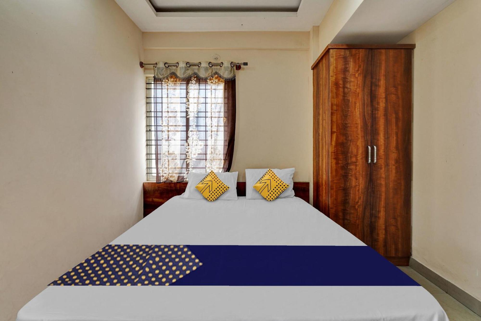 Oyo Hotel Svn Hotel And Lodging Bangalore Exterior foto