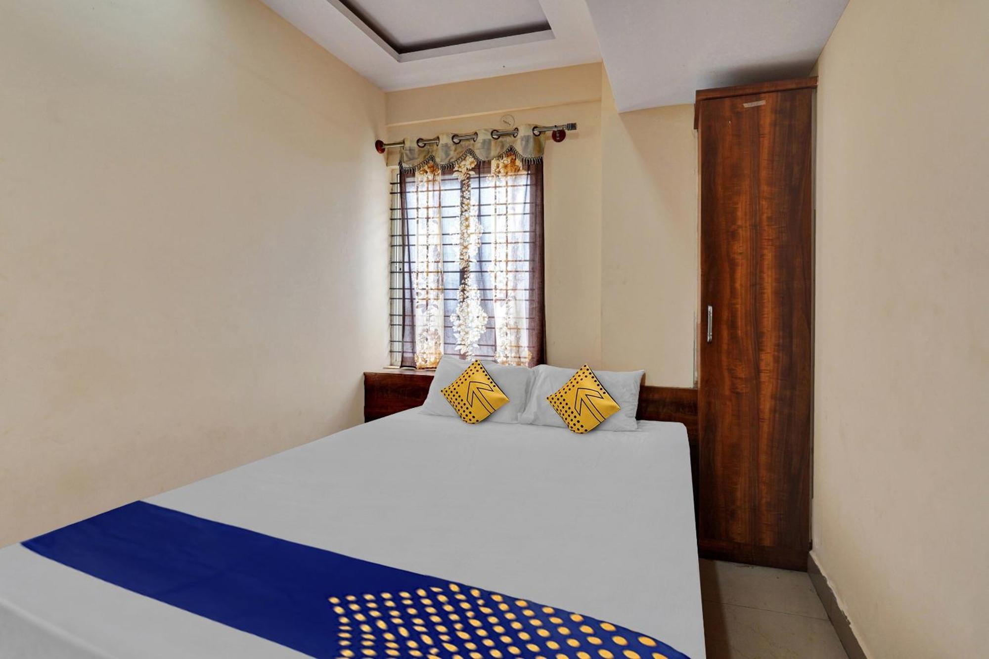 Oyo Hotel Svn Hotel And Lodging Bangalore Exterior foto