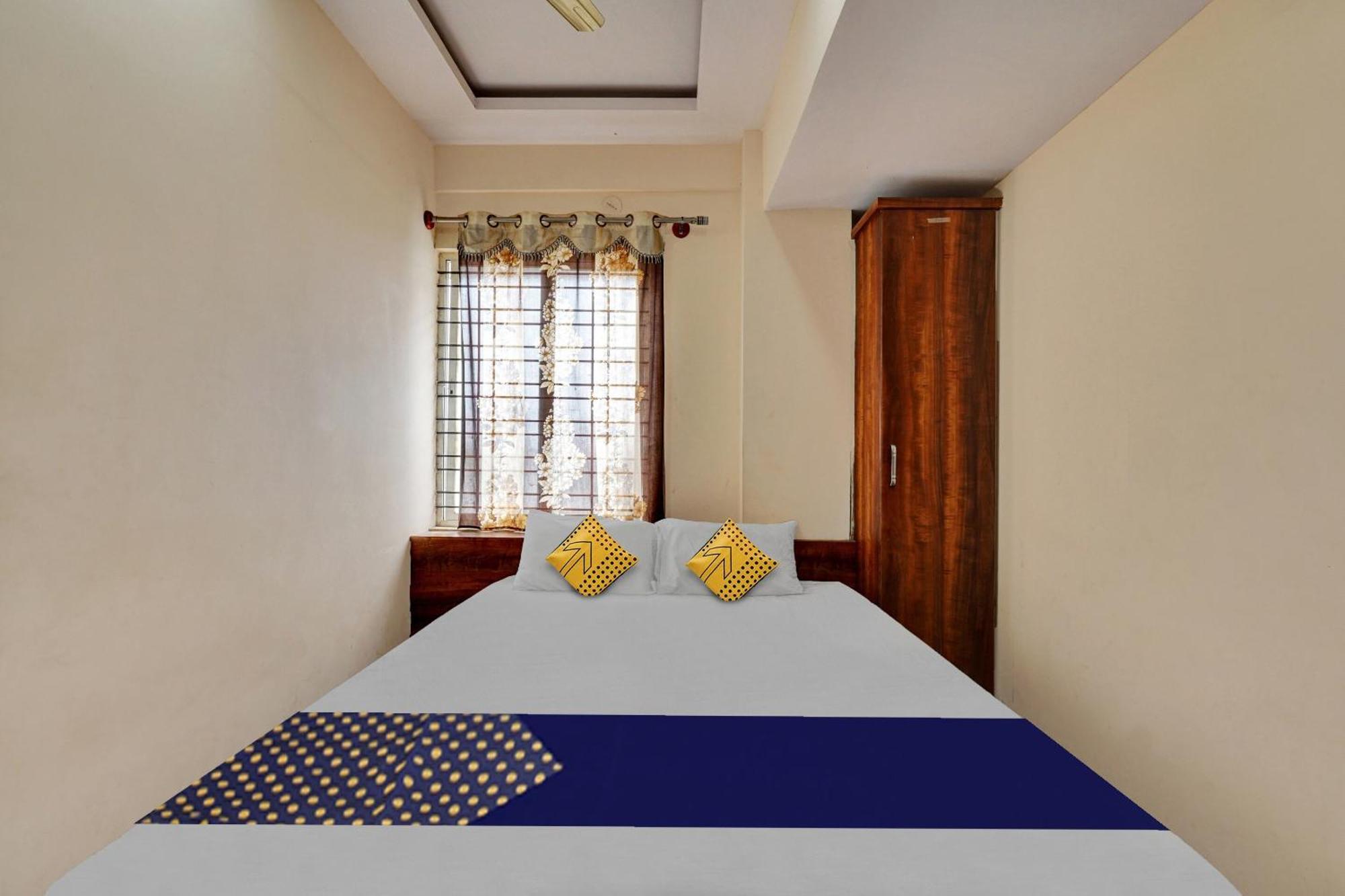 Oyo Hotel Svn Hotel And Lodging Bangalore Exterior foto